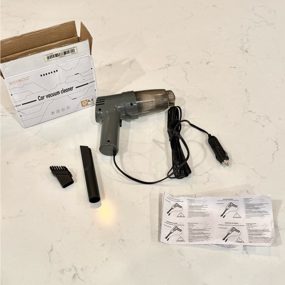 NWT-  Car Vacuum Cleaner